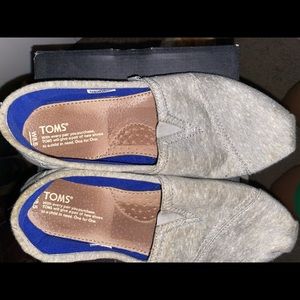 Toms